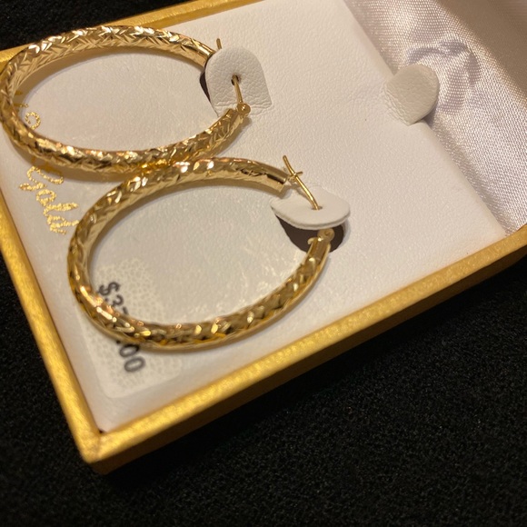 ❌❌SOLD❌❌14K Solid Yellow Gold Ear Loops New - Picture 6 of 7